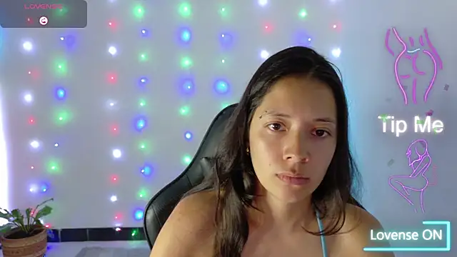 Sarasavage online show from January 2026 05:27:02 PM