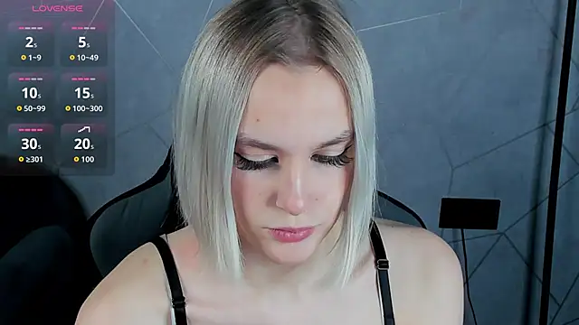 Carolin Miller online show from December 2025 09:40:01 AM