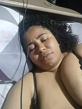 Snapshot of Rafaschuler chatting on October 2025 10:43:02 PM Rafaschuler online show from October 2025 10:43:02 PM