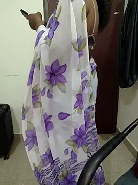 Snapshot of Anu_Reddy_10 chatting on September 2025 04:51:02 PM Anu Reddy 10 online show from September 2025 04:51:02 PM