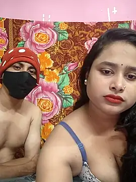 Seducing couple online show from July 2026 04:05:01 AM