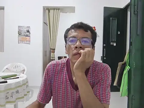 skinnylatino51 online show from October 2025 12:11:02 AM