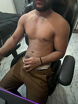 Kartikkartik8595 online show from June 2026 10:12:02 PM