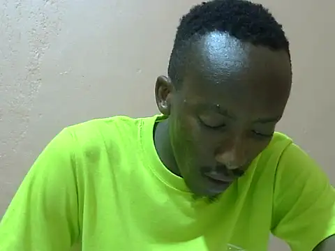 Snapshot of shadez94 chatting on October 2025 09:10:02 PM shadez94 online show from October 2025 09:10:02 PM