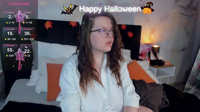 HelenDanvers online show from October 2025 02:34:01 AM