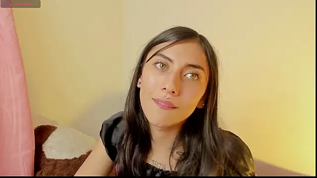 Alanaloiiss  online show from February 2026 04:02:01 AM