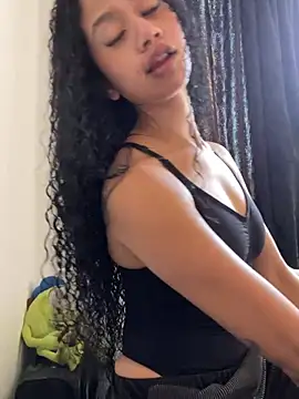 jadee8 online show from February 2026 03:38:01 PM