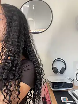 jadee8 online show from April 2026 07:33:02 PM