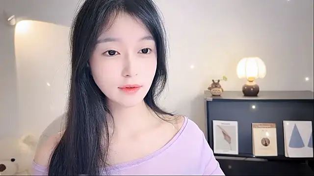 Snapshot of Onechestnut chatting on November 2025 06:23:02 AM Onechestnut online show from November 2025 06:23:02 AM