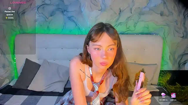 Snapshot of LolaMeddisson chatting on December 2025 08:47:01 PM LolaMeddisson online show from December 2025 08:47:01 PM