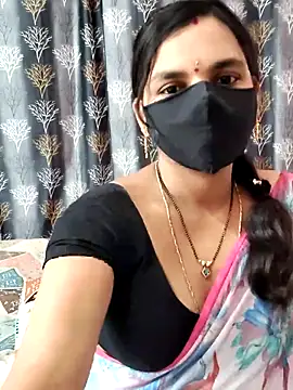 Snapshot of Lalitha-1995 chatting on April 2026 06:36:01 AM Lalitha-1995 online show from April 2026 06:36:01 AM