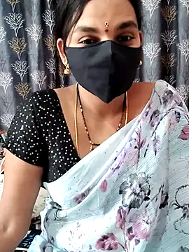 Snapshot of Lalitha-1995 chatting on May 2026 05:14:01 AM Lalitha-1995 online show from May 2026 05:14:01 AM