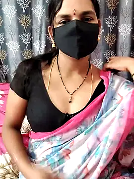 Snapshot of Lalitha-1995 chatting on May 2026 04:21:01 AM Lalitha-1995 online show from May 2026 04:21:01 AM