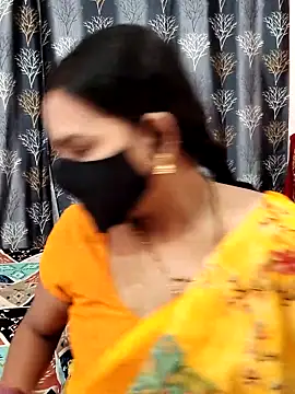 Snapshot of Lalitha-1995 chatting on May 2026 06:40:01 AM Lalitha-1995 online show from May 2026 06:40:01 AM