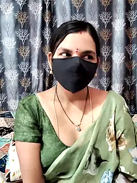 Snapshot of Lalitha-1995 chatting on May 2026 03:59:01 AM Lalitha-1995 online show from May 2026 03:59:01 AM