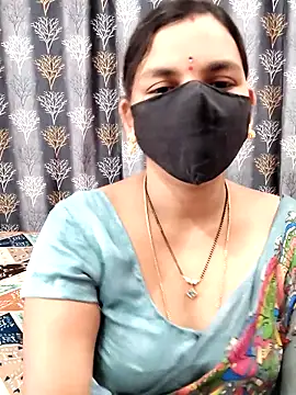 Snapshot of Lalitha-1995 chatting on June 2026 05:20:02 AM Lalitha-1995 online show from June 2026 05:20:02 AM