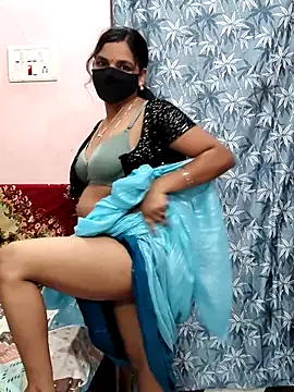 Snapshot of Lalitha-1995 chatting on July 2026 05:17:01 PM Lalitha-1995 online show from July 2026 05:17:01 PM