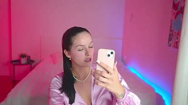 Snapshot of EwelynScott chatting on September 2025 04:30:01 PM EwelynScott online show from September 2025 04:30:01 PM