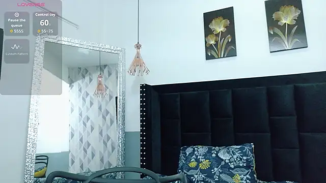 Snapshot of daddyysObsessed chatting on December 2025 12:54:01 PM daddyysObsessed online show from December 2025 12:54:01 PM