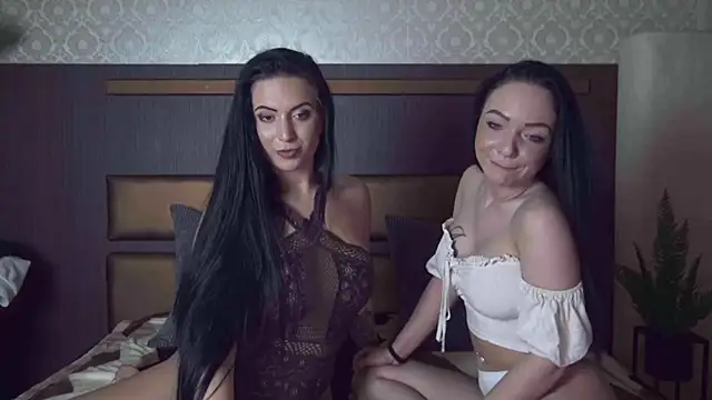 Snapshot of BustyBrunettes chatting on September 2025 11:01:02 AM BustyBrunettes online show from September 2025 11:01:02 AM