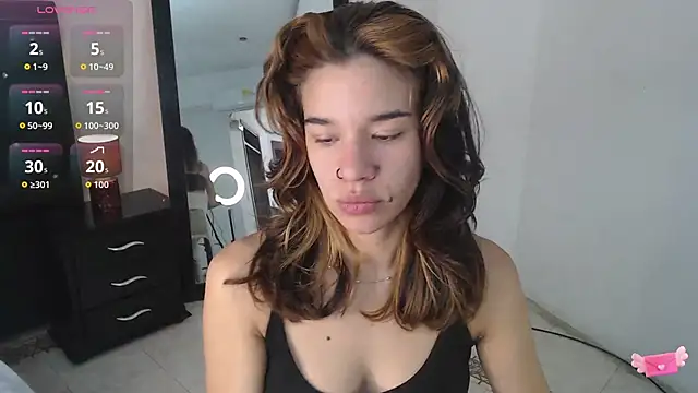 Snapshot of miascarlet_16 chatting on November 2025 01:23:01 PM miascarlet 16 online show from November 2025 01:23:01 PM