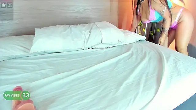 Snapshot of alexamonroe_ chatting on October 2025 09:58:02 PM alexamonroe online show from October 2025 09:58:02 PM