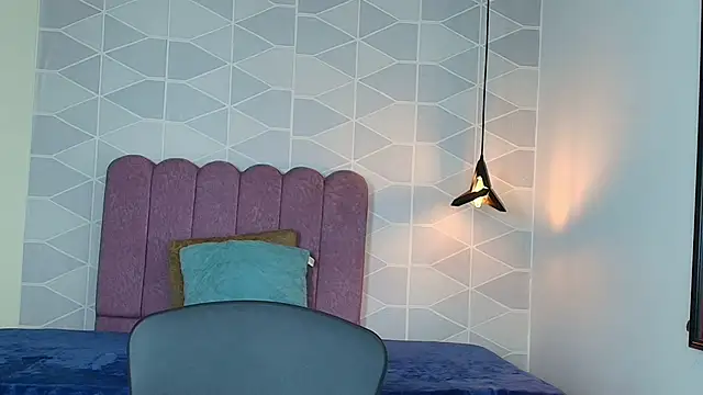 Aly Loving online show from October 2025 08:02:02 PM