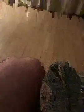 Snapshot of ANDY01114 chatting on November 2025 02:37:02 AM ANDY01114 online show from November 2025 02:37:02 AM