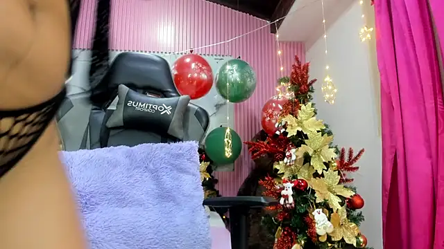 Snapshot of Mindy_19 chatting on December 2025 12:46:02 PM Mindy 19 online show from December 2025 12:46:02 PM