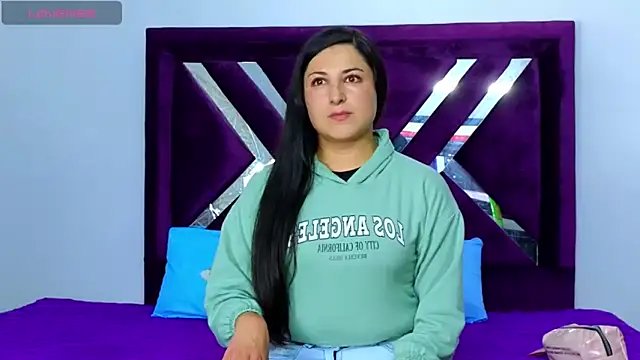 Snapshot of cuteeimy chatting on October 2025 07:14:02 PM cuteeimy online show from October 2025 07:14:02 PM