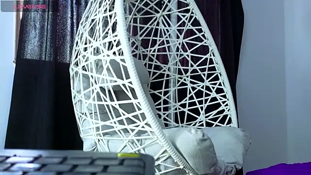 Snapshot of cuteeimy chatting on October 2025 05:24:02 PM cuteeimy online show from October 2025 05:24:02 PM