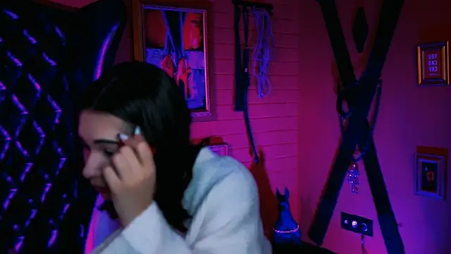 Snapshot of KimClarks_ chatting on October 2025 10:15:01 AM KimClarks  online show from October 2025 10:15:01 AM