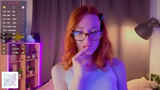 VeronaHascall online show from October 2025 04:23:02 AM