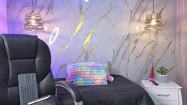 Scaarlettfox online show from March 2026 07:40:01 PM