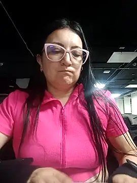 Snapshot of Romina693 chatting on November 2025 06:30:01 AM Romina693 online show from November 2025 06:30:01 AM