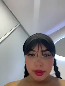 lucialauper  online show from June 2026 12:00:02 AM
