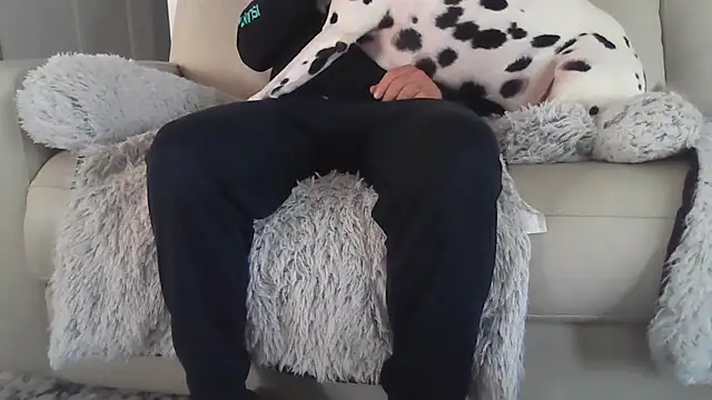 Snapshot of cyclone1212 chatting on November 2025 04:47:01 PM cyclone1212 online show from November 2025 04:47:01 PM