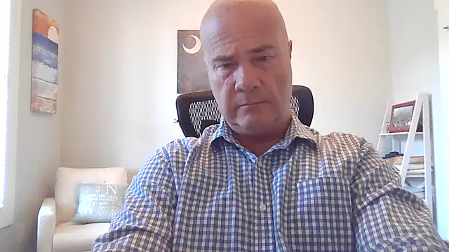 Snapshot of cyclone1212 chatting on November 2025 08:58:02 PM cyclone1212 online show from November 2025 08:58:02 PM