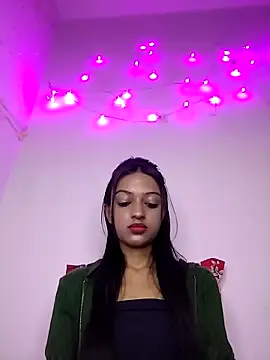 Your-Kitkat online show from December 2025 12:10:01 PM