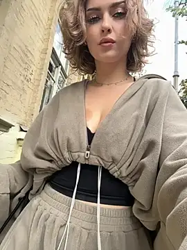 Snapshot of KellyKeler chatting on September 2025 11:59:01 AM KellyKeler online show from September 2025 11:59:01 AM