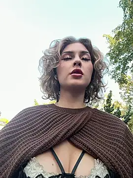 Snapshot of KellyKeler chatting on October 2025 01:53:02 PM KellyKeler online show from October 2025 01:53:02 PM