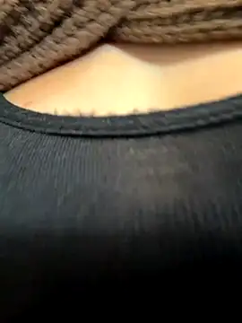 Snapshot of KellyKeler chatting on October 2025 02:04:02 PM KellyKeler online show from October 2025 02:04:02 PM