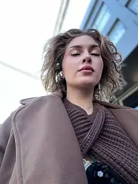 Snapshot of KellyKeler chatting on October 2025 11:24:01 AM KellyKeler online show from October 2025 11:24:01 AM