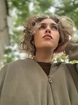 Snapshot of KellyKeler chatting on October 2025 01:01:01 PM KellyKeler online show from October 2025 01:01:01 PM