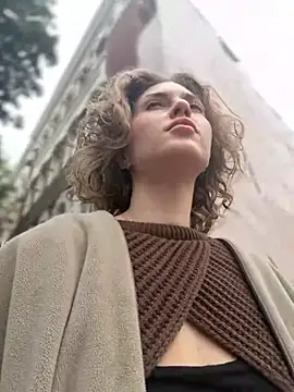 Snapshot of KellyKeler chatting on October 2025 09:10:01 AM KellyKeler online show from October 2025 09:10:01 AM