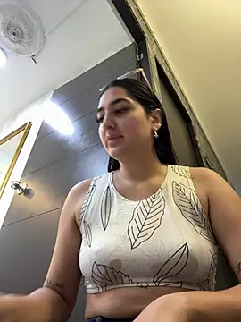 Snapshot of JasmineRhodes chatting on May 2026 01:19:01 PM JasmineRhodes online show from May 2026 01:19:01 PM