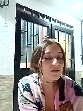 Arii collins1 online show from November 2025 12:41:01 AM