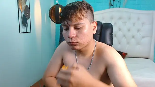 dondanys online show from October 2025 07:33:02 PM