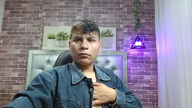 dondanys online show from October 2025 07:56:01 PM