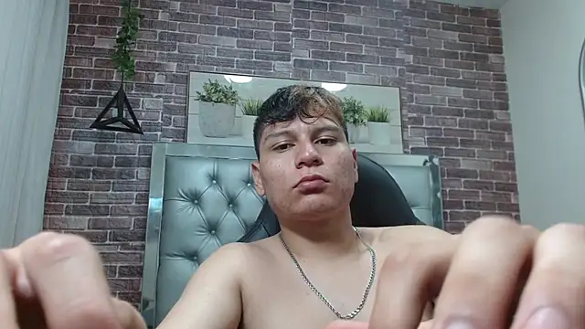 dondanys online show from October 2025 07:23:01 PM